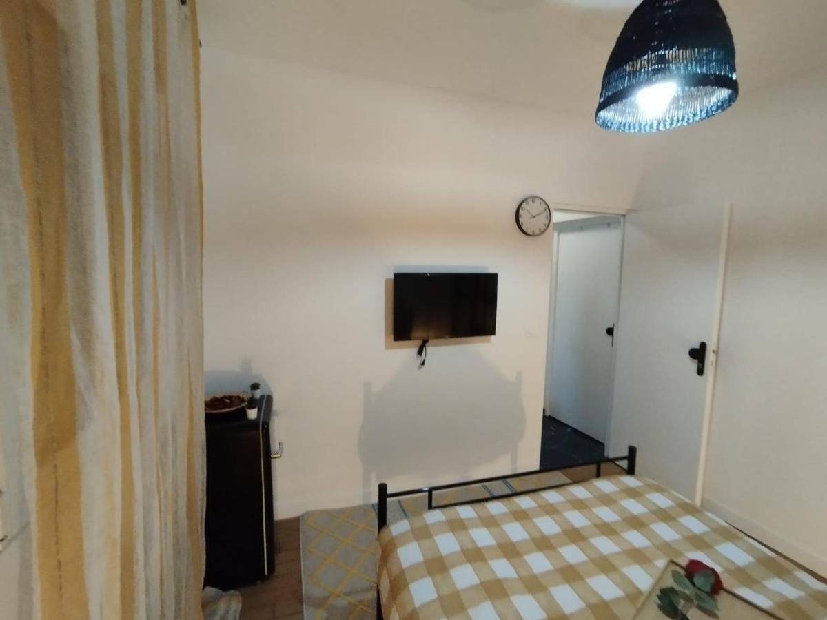 Chambre Proche De Stade De France Pierrefitte-sur-Seine Buitenkant foto